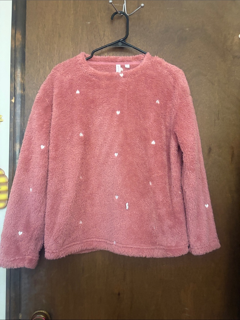 Plush Pink Heart-Accent Crewneck Sweater for Women